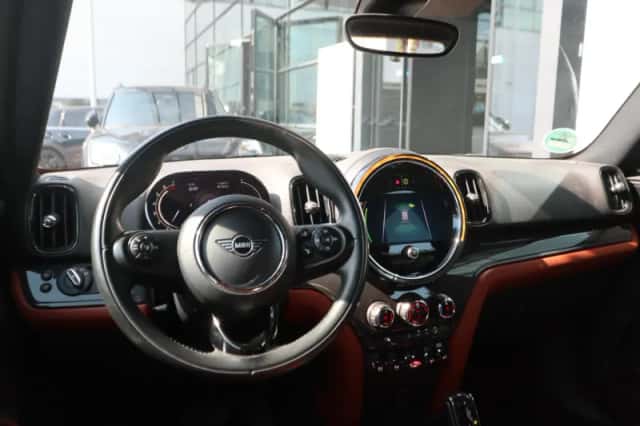 MINI Countryman (2021) thumbnail 3