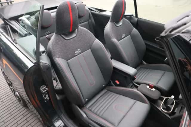 MINI Cabrio (2026) thumbnail 5