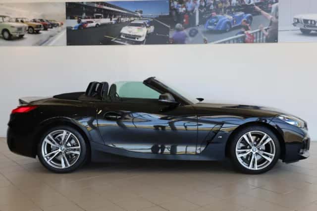 BMW Z4 (2025) thumbnail 5