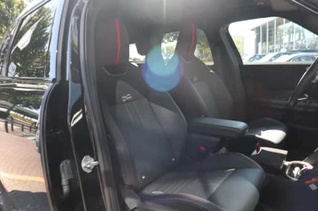 MINI Countryman (2025) thumbnail 4