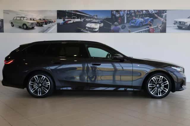 BMW 5-Serie (2025) thumbnail 3