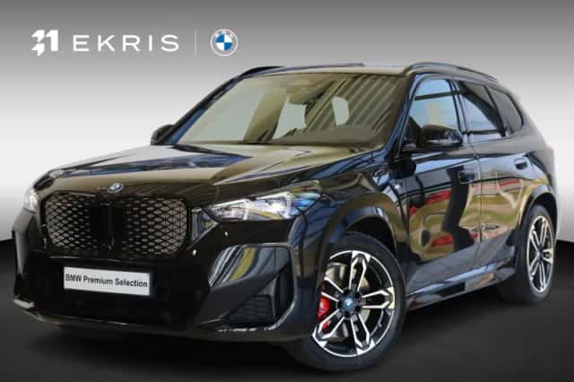 BMW iX1 (2025) thumbnail 1