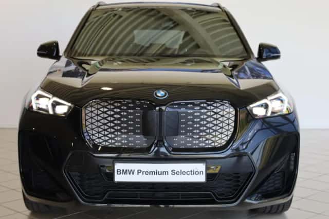 BMW iX1 (2025) thumbnail 5