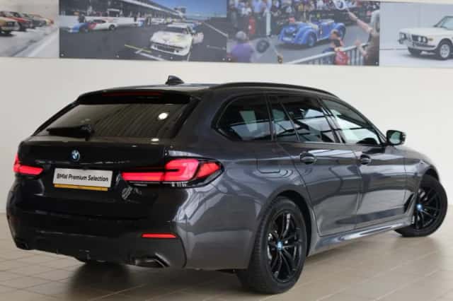 BMW 5-Serie (2023) thumbnail 2