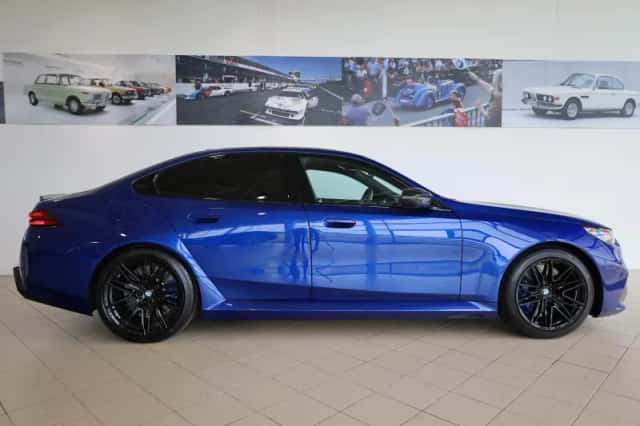 BMW M5 (2026) thumbnail 3