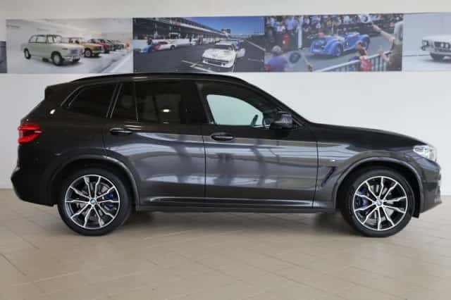 BMW X3 (2018) thumbnail 3