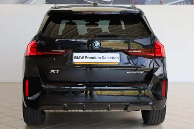 BMW X1 (2025) thumbnail 6