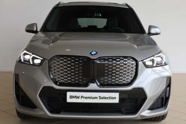 BMW iX1 (2026) thumbnail 4