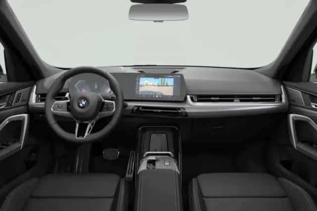 BMW X1 (2026) thumbnail 3