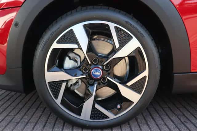 MINI Cooper S (2026) thumbnail 4