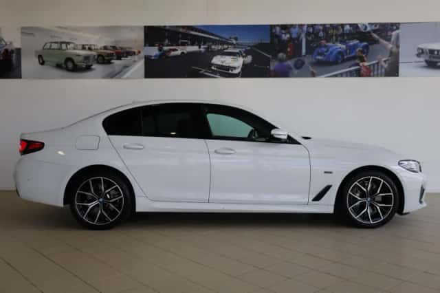 BMW 5-Serie (2022) thumbnail 3