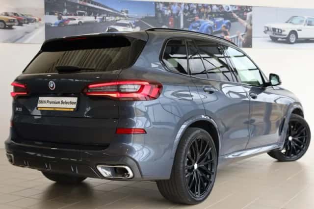 BMW X5 (2020) thumbnail 2