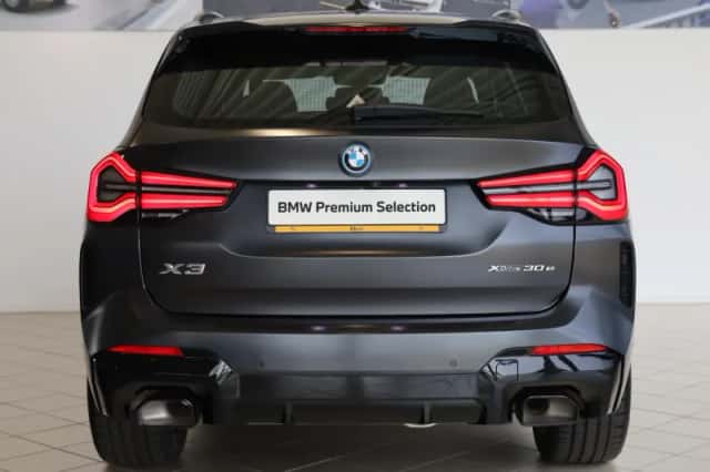 BMW X3 (2022) thumbnail 5