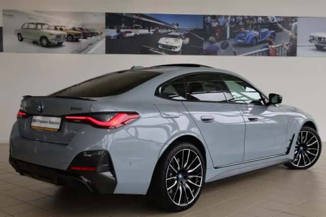 BMW i4 (2024) thumbnail 2