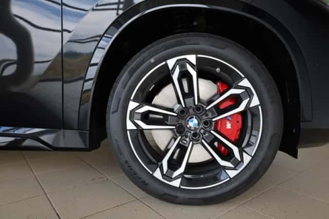 BMW iX1 (2026) thumbnail 6