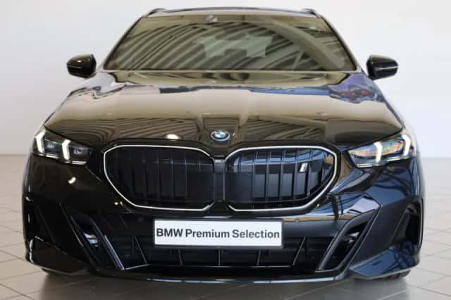 BMW i5 (2026) thumbnail 4