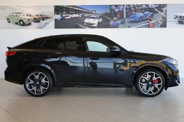 BMW iX2 (2026) thumbnail 3
