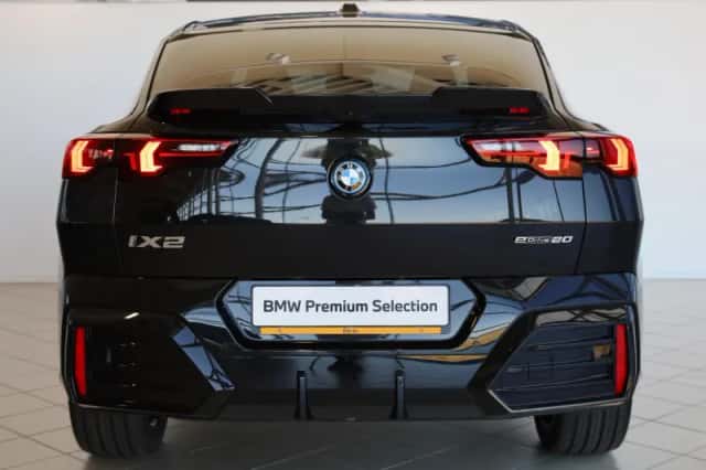 BMW iX2 (2026) thumbnail 5