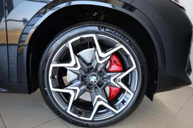 BMW iX2 (2026) thumbnail 6