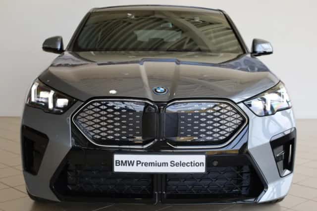 BMW iX2 (2026) thumbnail 4