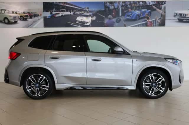 BMW X1 (2025) thumbnail 3