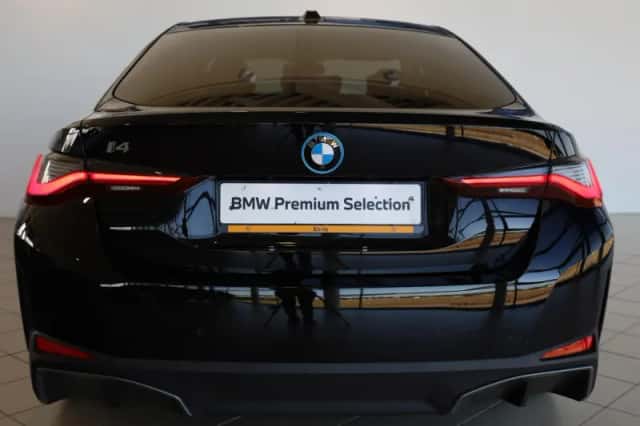 BMW i4 (2022) thumbnail 5