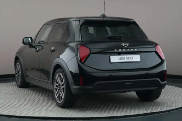 MINI Cooper (2025) thumbnail 4