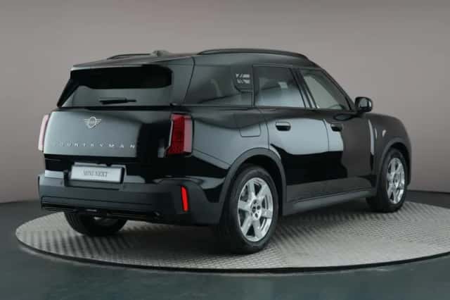 MINI Countryman (2025) thumbnail 2