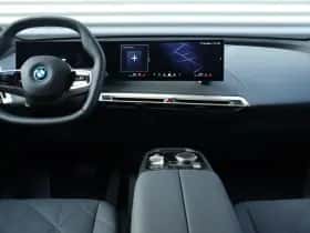 BMW iX (2026) thumbnail 11