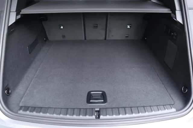 BMW iX (2026) thumbnail 12