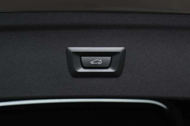 BMW iX (2026) thumbnail 13