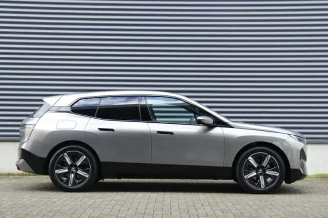 BMW iX (2026) thumbnail 5