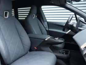 BMW iX (2026) thumbnail 8