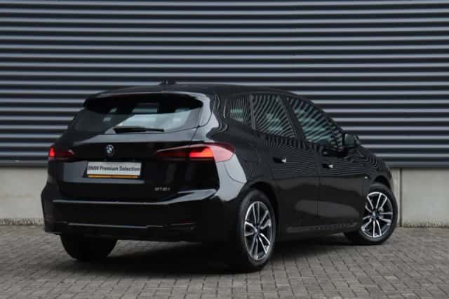 BMW 2-Serie (2024) thumbnail 2