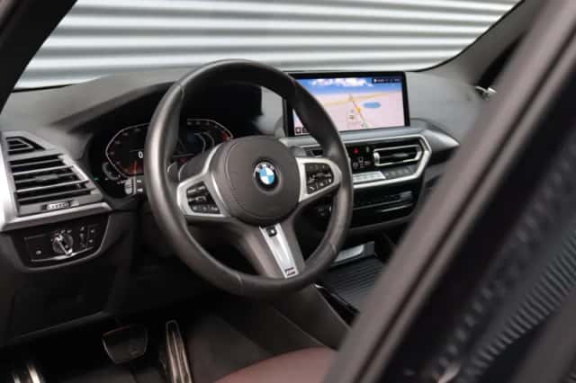 BMW X3 (2023) thumbnail 15