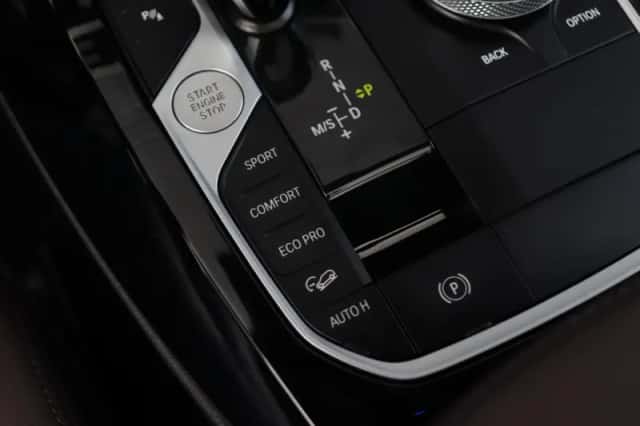 BMW X3 (2023) thumbnail 23