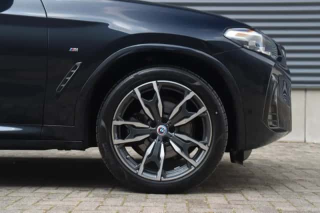 BMW X3 (2023) thumbnail 6