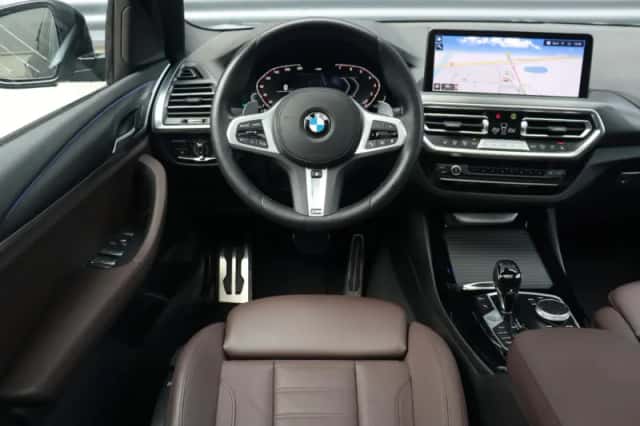 BMW X3 (2023) thumbnail 8