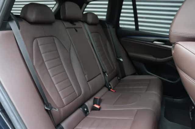 BMW X3 (2023) thumbnail 9