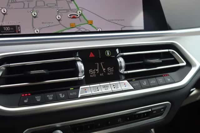 BMW X5 (2022) thumbnail 16