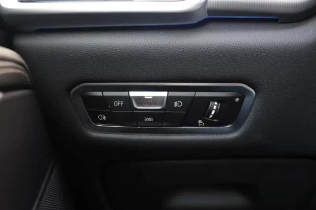 BMW X5 (2022) thumbnail 32
