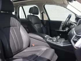 BMW X5 (2022) thumbnail 8