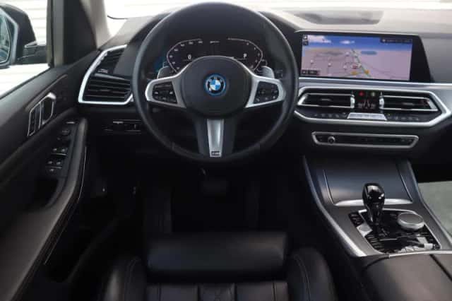 BMW X5 (2022) thumbnail 9