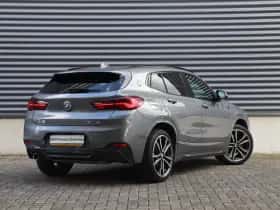 BMW X2 (2022) thumbnail 2