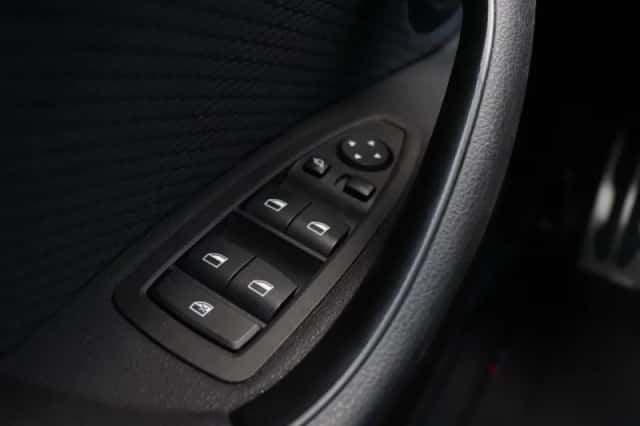 BMW X2 (2022) thumbnail 30