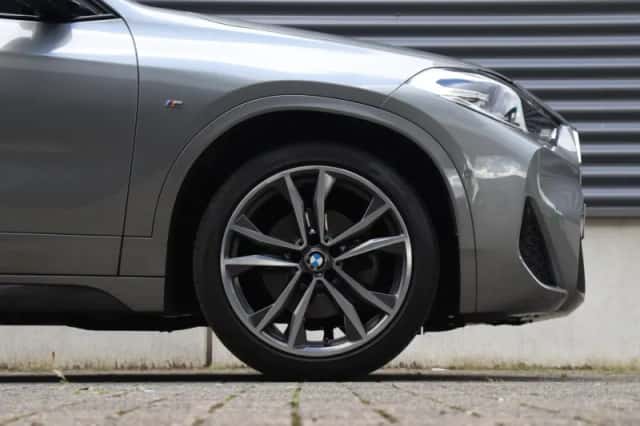 BMW X2 (2022) thumbnail 6