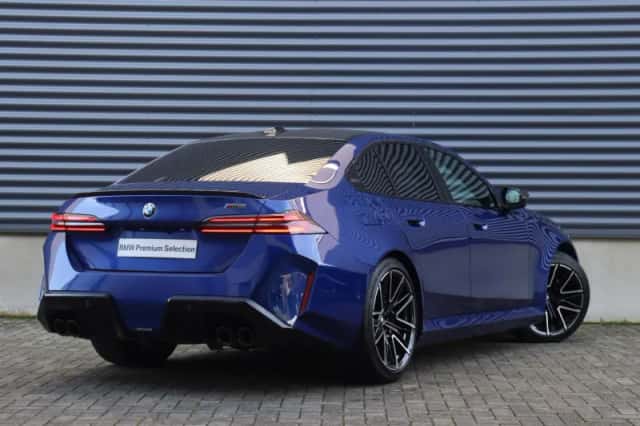 BMW M5 (2025) thumbnail 2