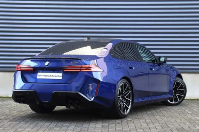BMW M5 (2025) thumbnail 2