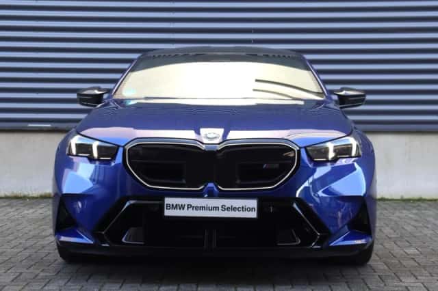 BMW M5 (2025) thumbnail 3