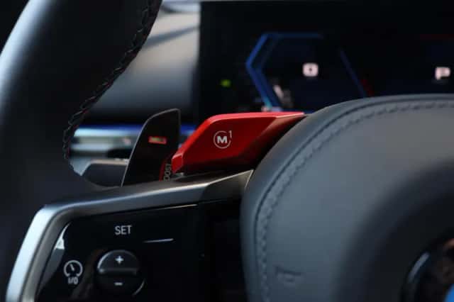 BMW M5 (2025) thumbnail 22